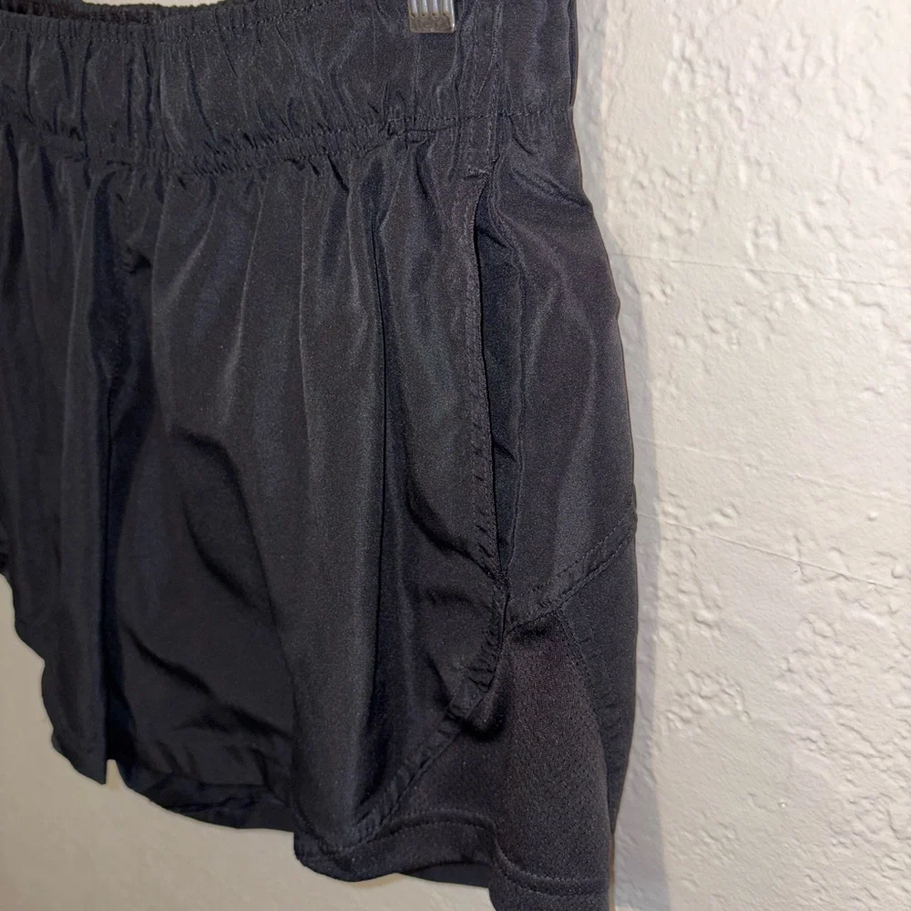 Athletic Works Black Running Shorts Women’s Size Medium 8-10